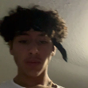 Meet your Posher, Andres